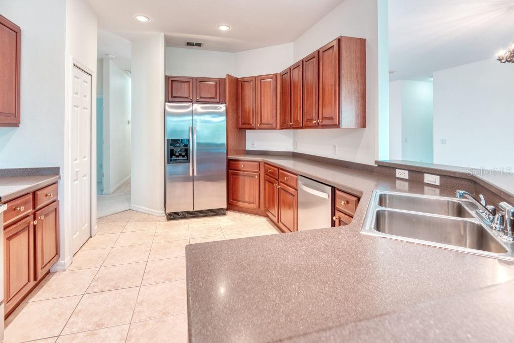 318 ROCK SPRINGS DR, POINCIANA, FL, 34759