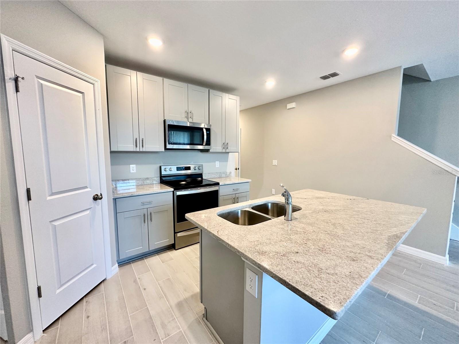 5852 OCEAN ISLE DR, NOKOMIS, FL, 34275