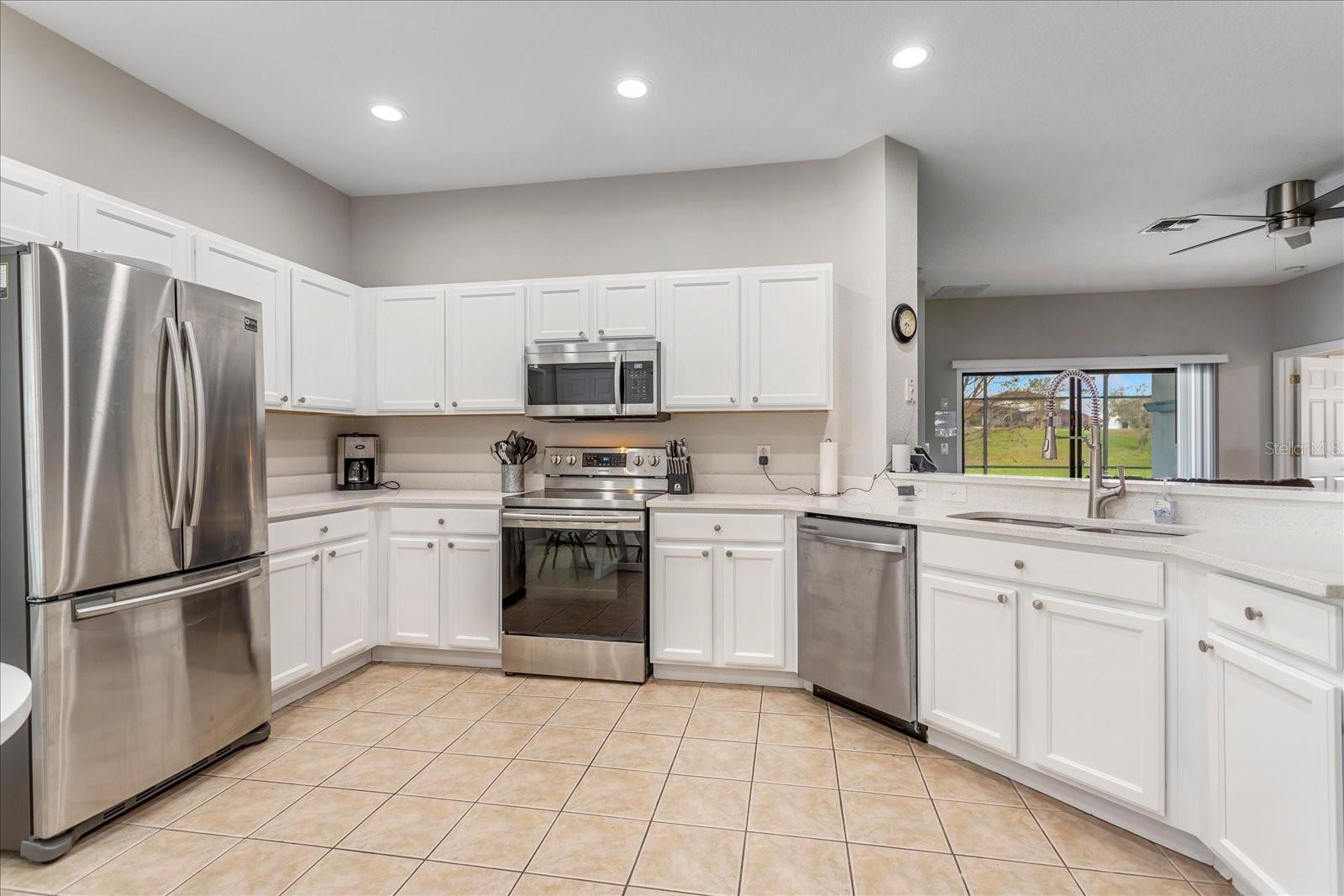 304 SUMMER PLACE LOOP, CLERMONT, FL, 34714
