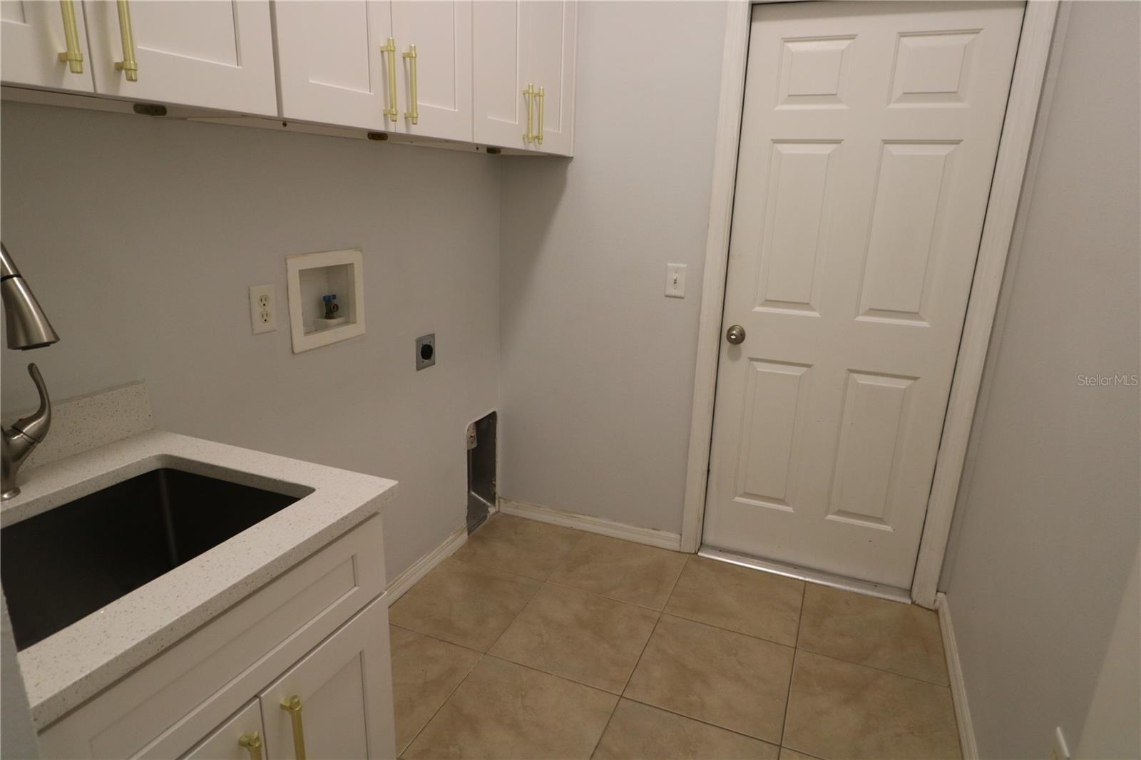 4115 HARBOR LAKE DR, LUTZ, FL, 33558