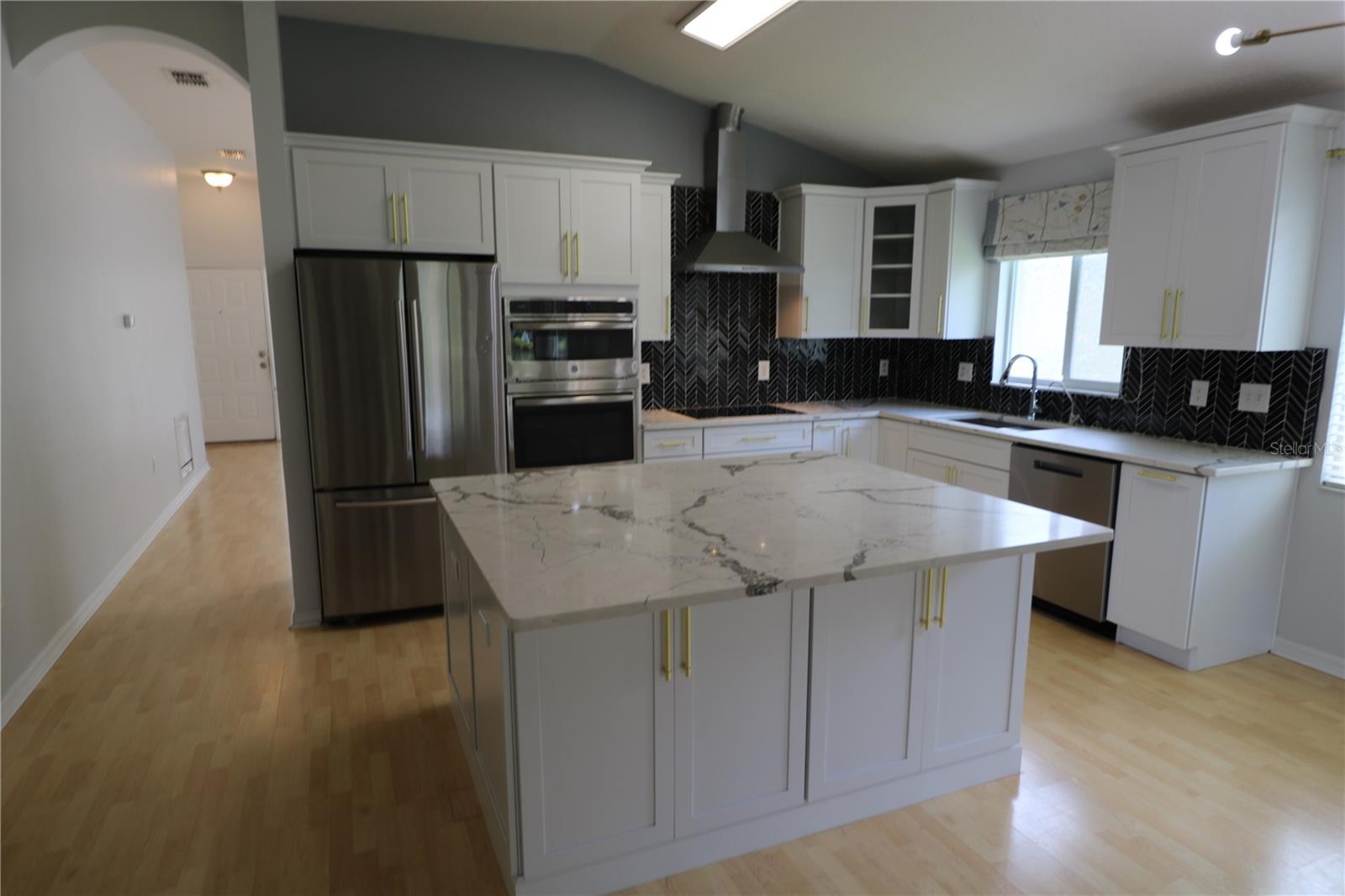 4115 HARBOR LAKE DR, LUTZ, FL, 33558