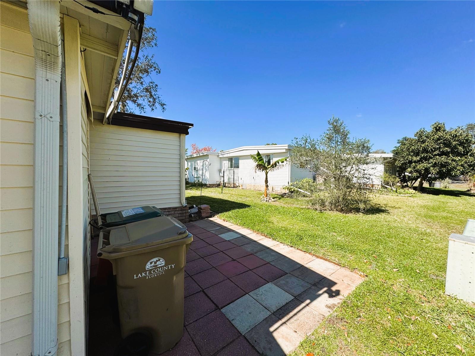 207 JACARANDA DR, LEESBURG, FL, 34748