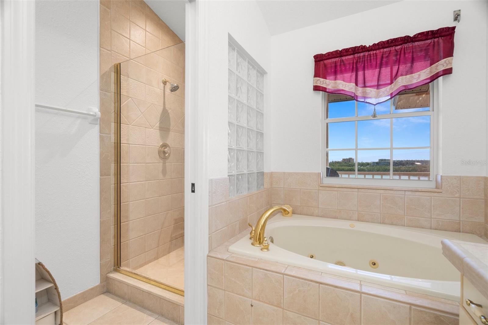 14584 EL PASEO DR, SEMINOLE, FL, 33776