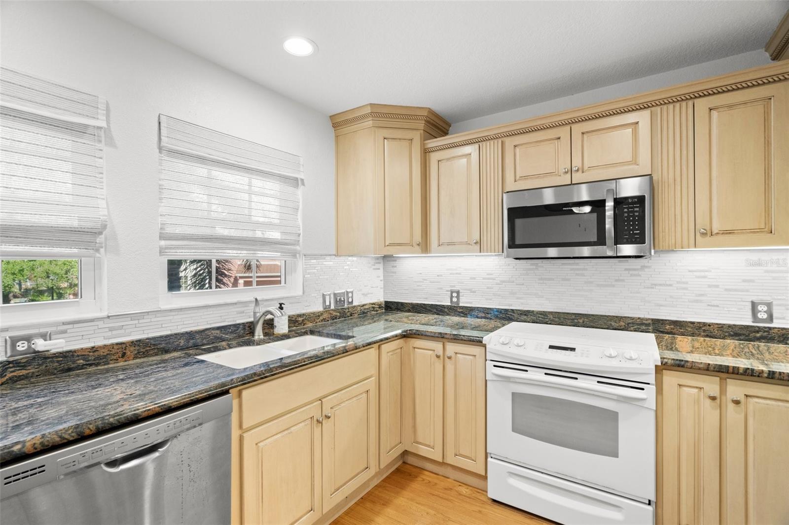 14584 EL PASEO DR, SEMINOLE, FL, 33776