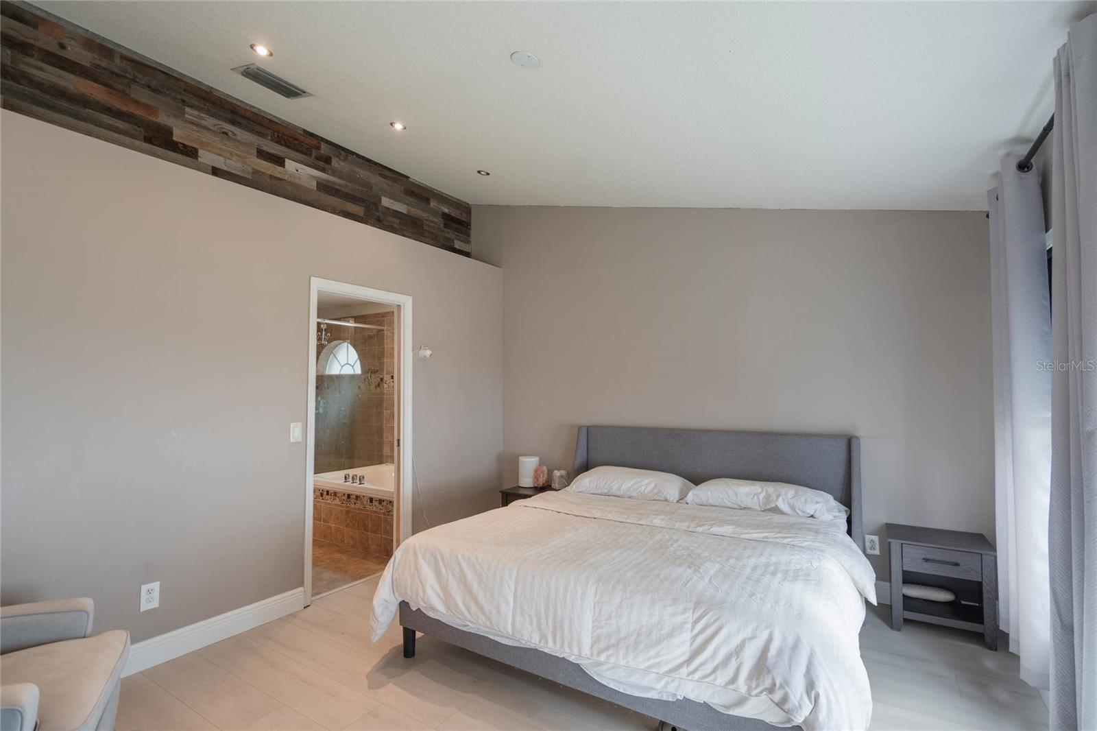 4604 GULFWINDS DR, LUTZ, FL, 33558