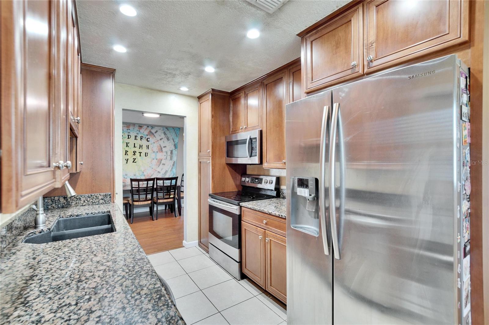 415 MAPLEWOOD CIR, OLDSMAR, FL, 34677