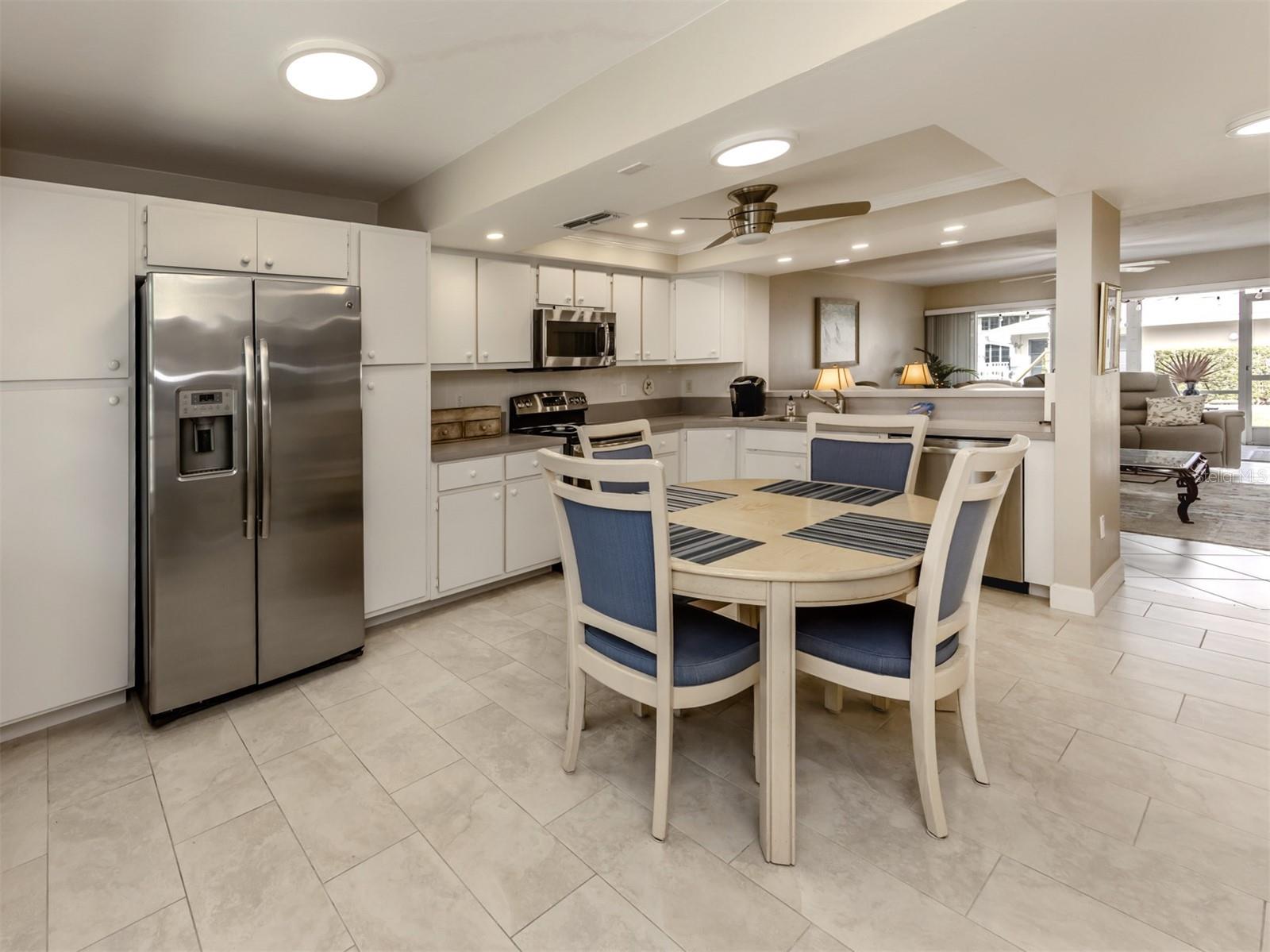 11644 SW EGRET CIR #104, LAKE SUZY, FL, 34269