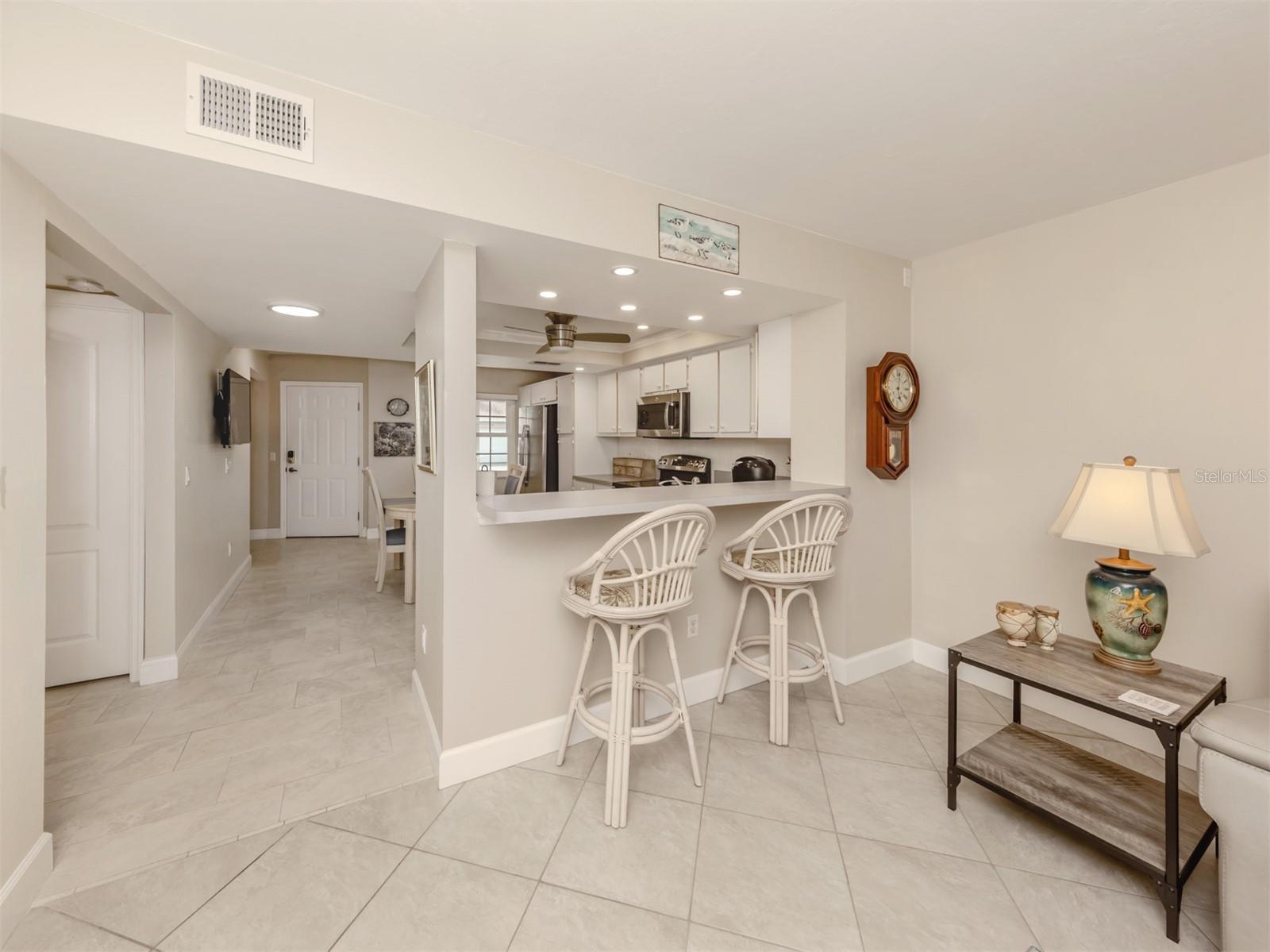 11644 SW EGRET CIR #104, LAKE SUZY, FL, 34269