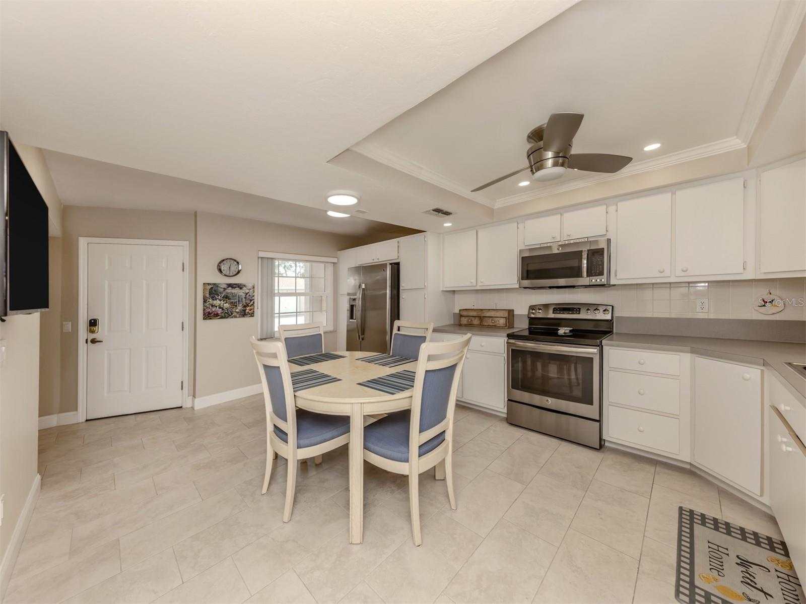 11644 SW EGRET CIR #104, LAKE SUZY, FL, 34269