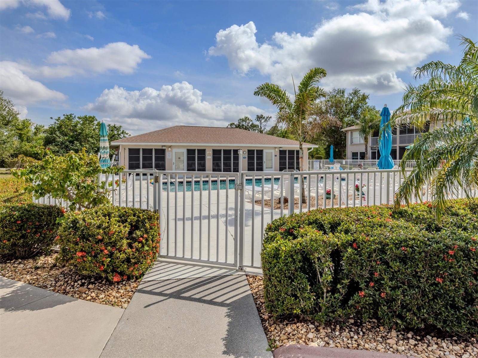 11644 SW EGRET CIR #104, LAKE SUZY, FL, 34269