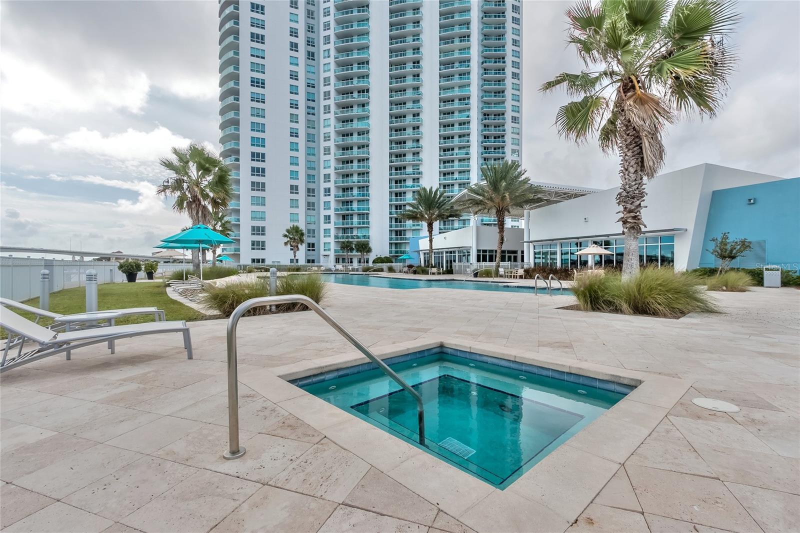 231 RIVERSIDE DR #1702-1, HOLLY HILL, FL, 32117