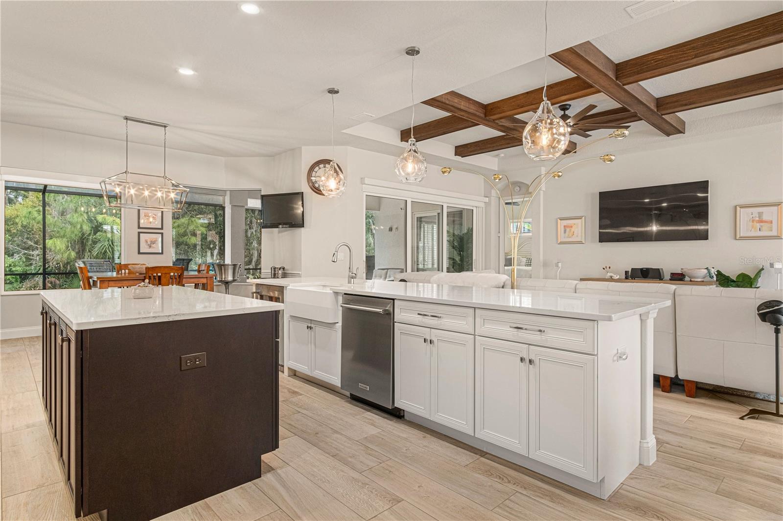 2916 W VENETIAN LAKE CIR, NEW SMYRNA BEACH, FL, 32168