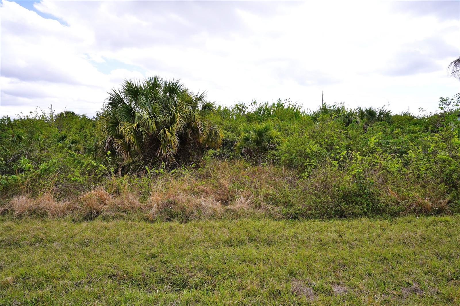 566 RUTLAND CIR, PORT CHARLOTTE, FL, 33954