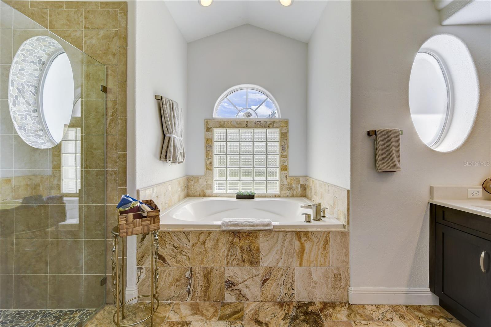 334 VISTA OAK DR, LONGWOOD, FL, 32779