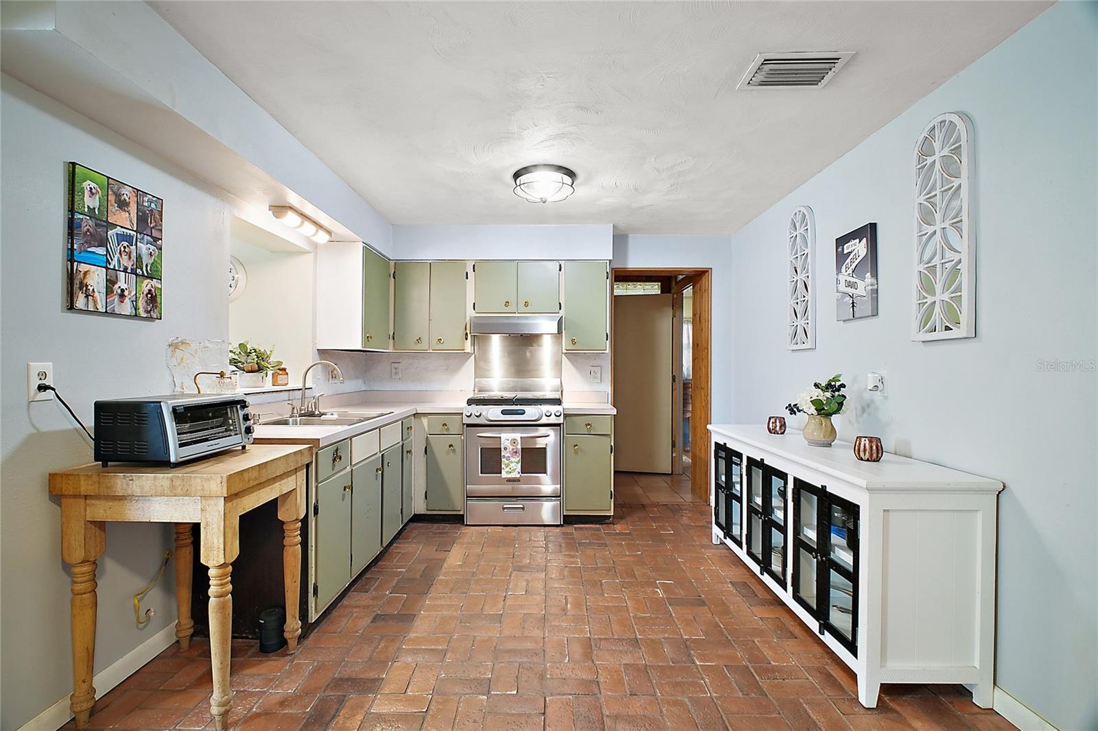 102 PALM WAY, TAVARES, FL, 32778