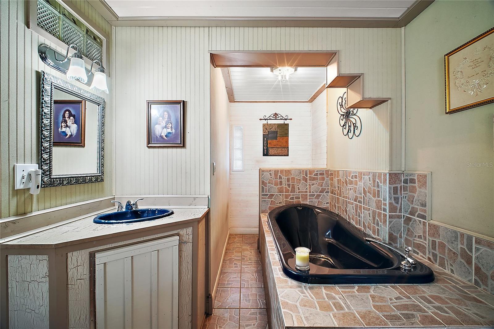 102 PALM WAY, TAVARES, FL, 32778