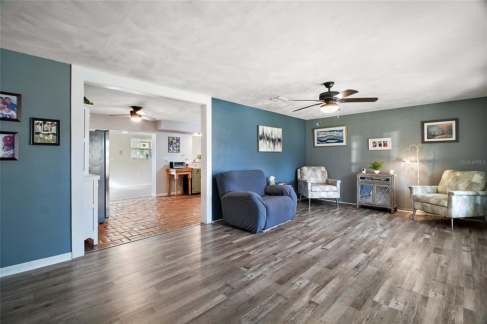 102 PALM WAY, TAVARES, FL, 32778