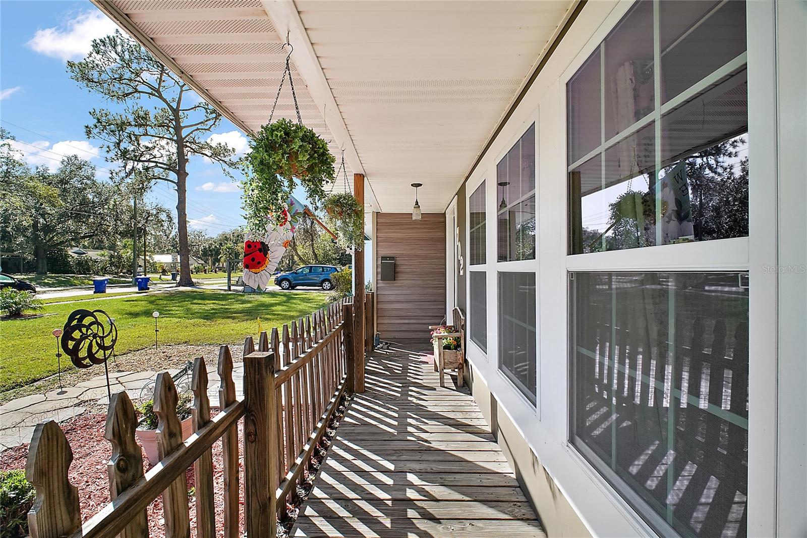 102 PALM WAY, TAVARES, FL, 32778