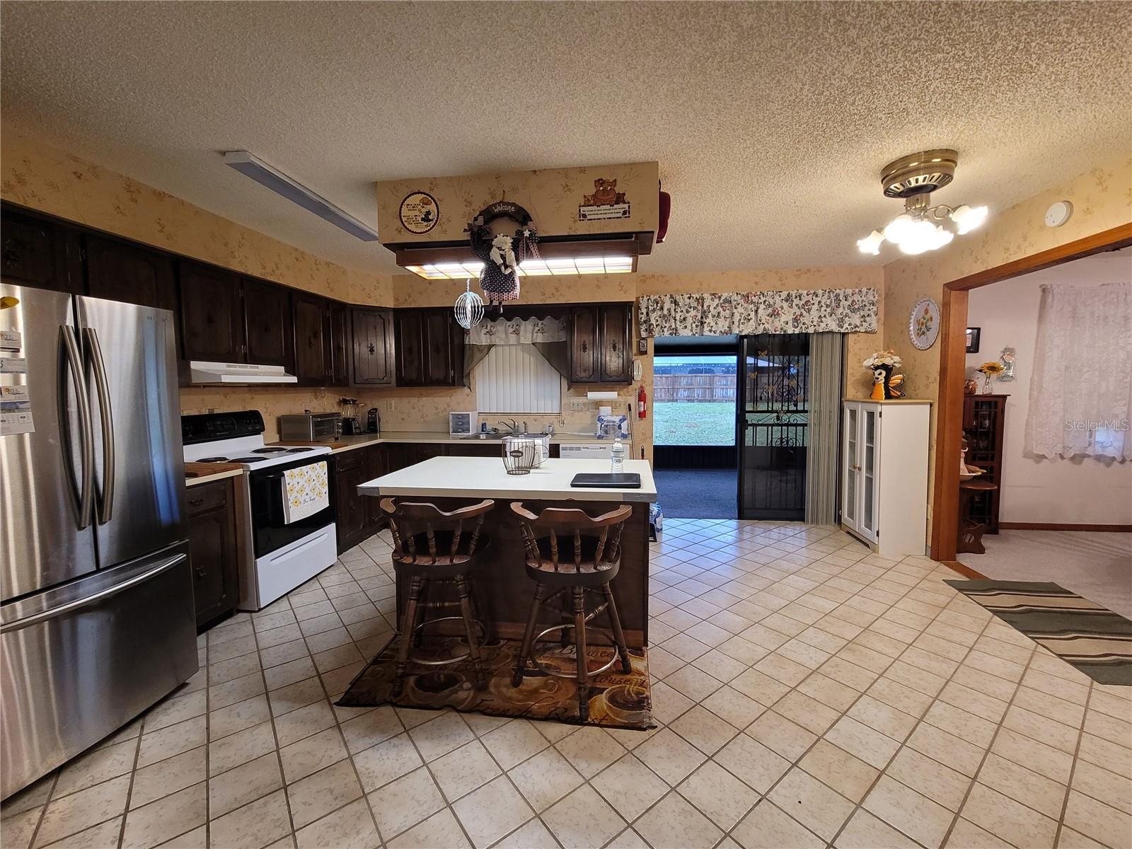 2016 AMESBURY DR, AUBURNDALE, FL, 33823