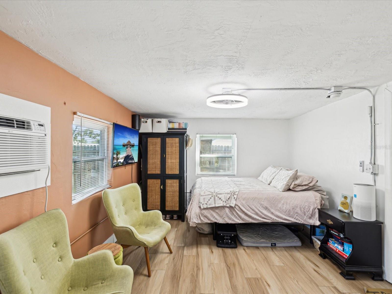 5605 43RD ST N, ST PETERSBURG, FL, 33714