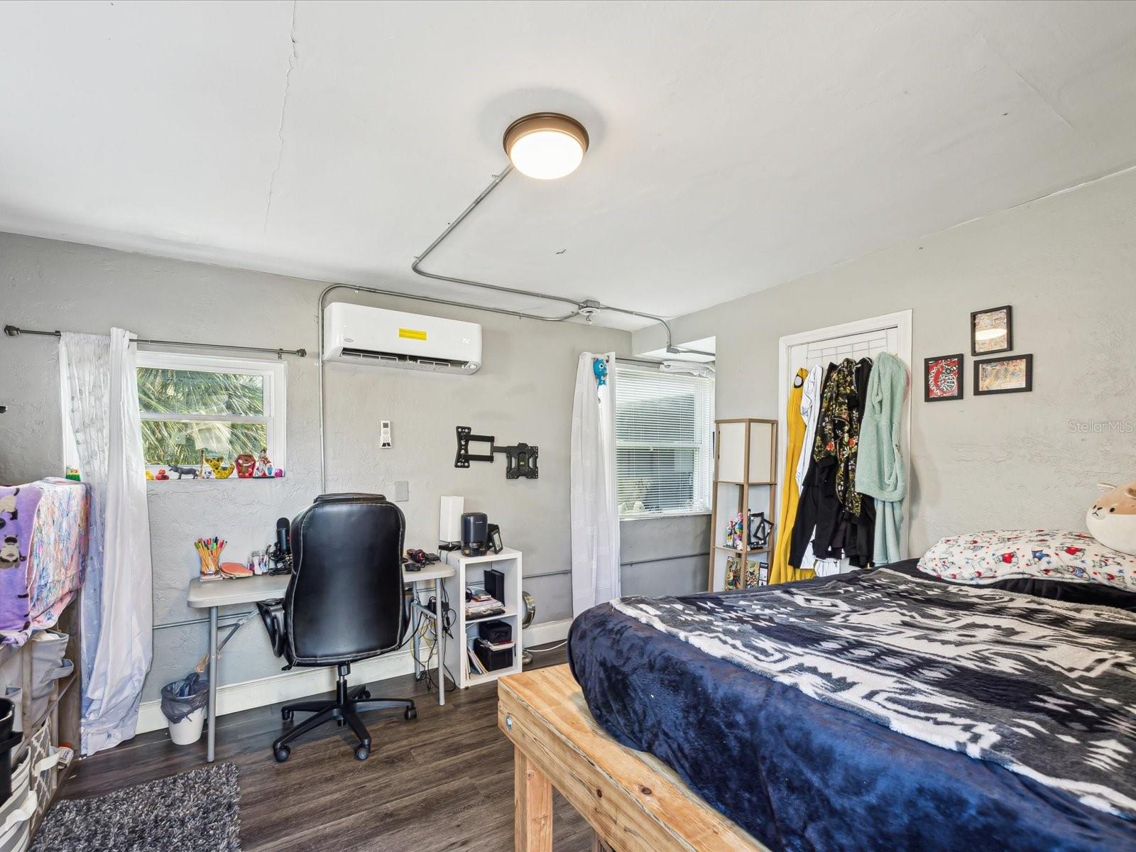 5605 43RD ST N, ST PETERSBURG, FL, 33714