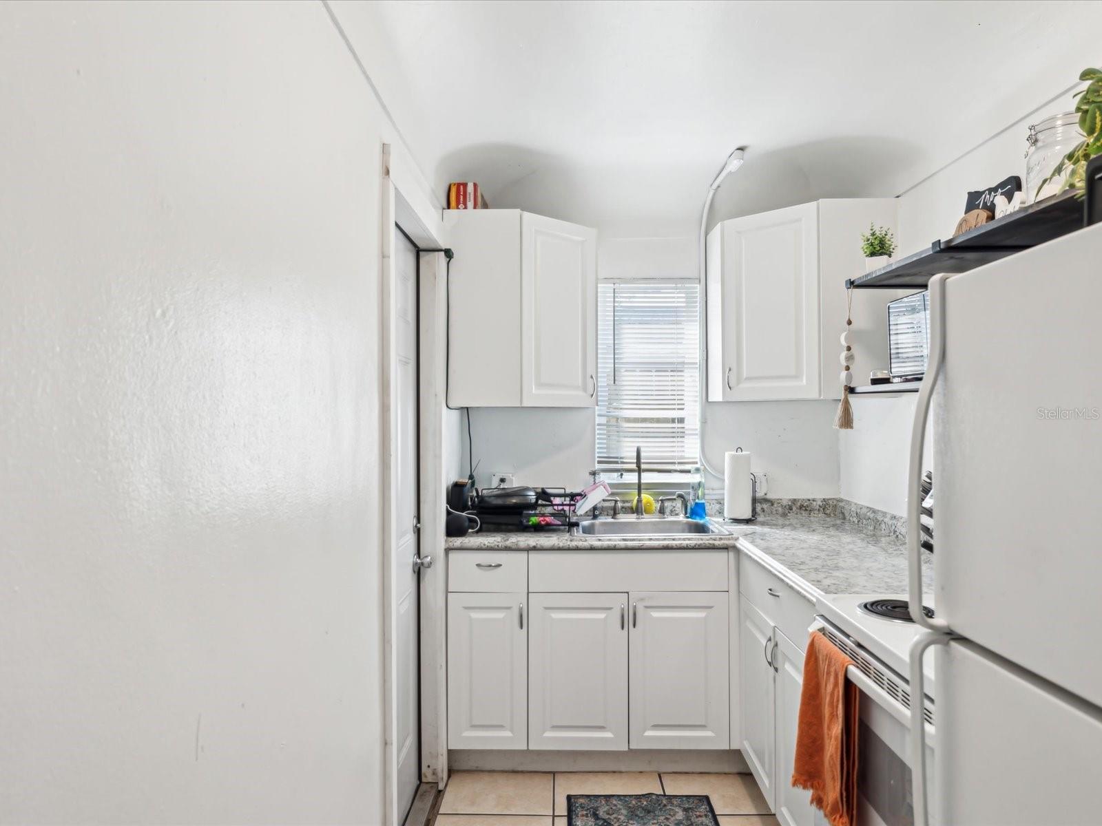 5605 43RD ST N, ST PETERSBURG, FL, 33714