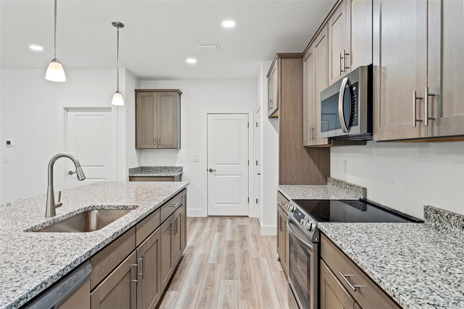 13065 TINAMOU AVE, WEEKI WACHEE, FL, 34614