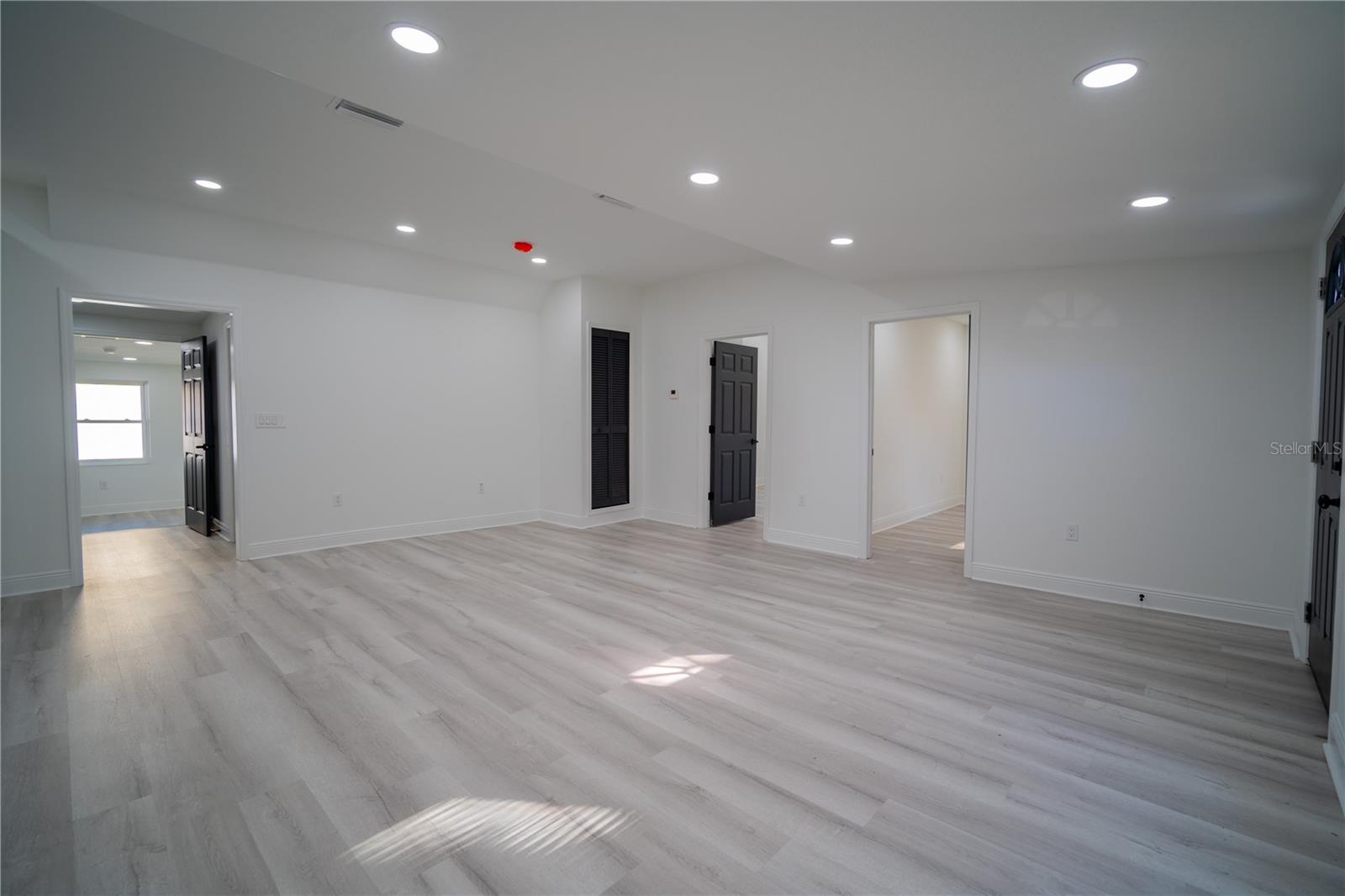 8901 N 20TH ST, TAMPA, FL, 33604