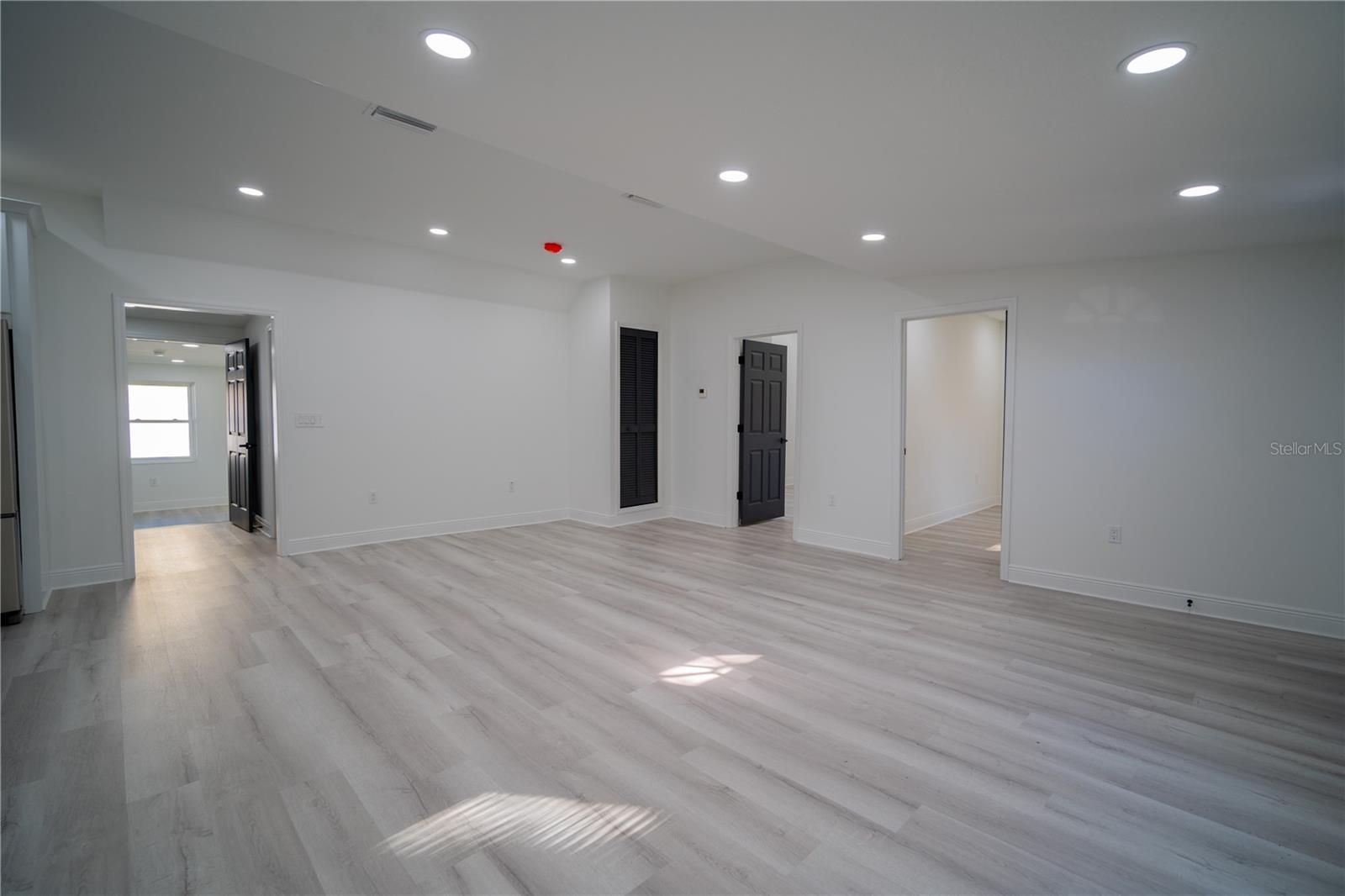 8901 N 20TH ST, TAMPA, FL, 33604