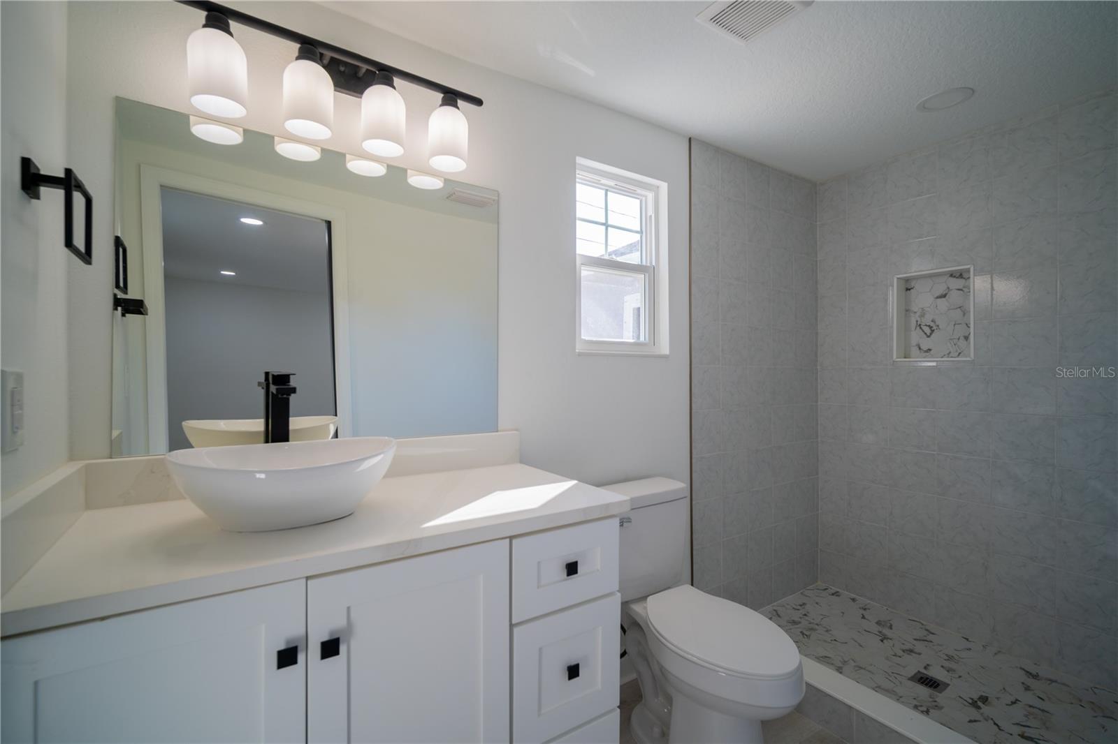 8901 N 20TH ST, TAMPA, FL, 33604