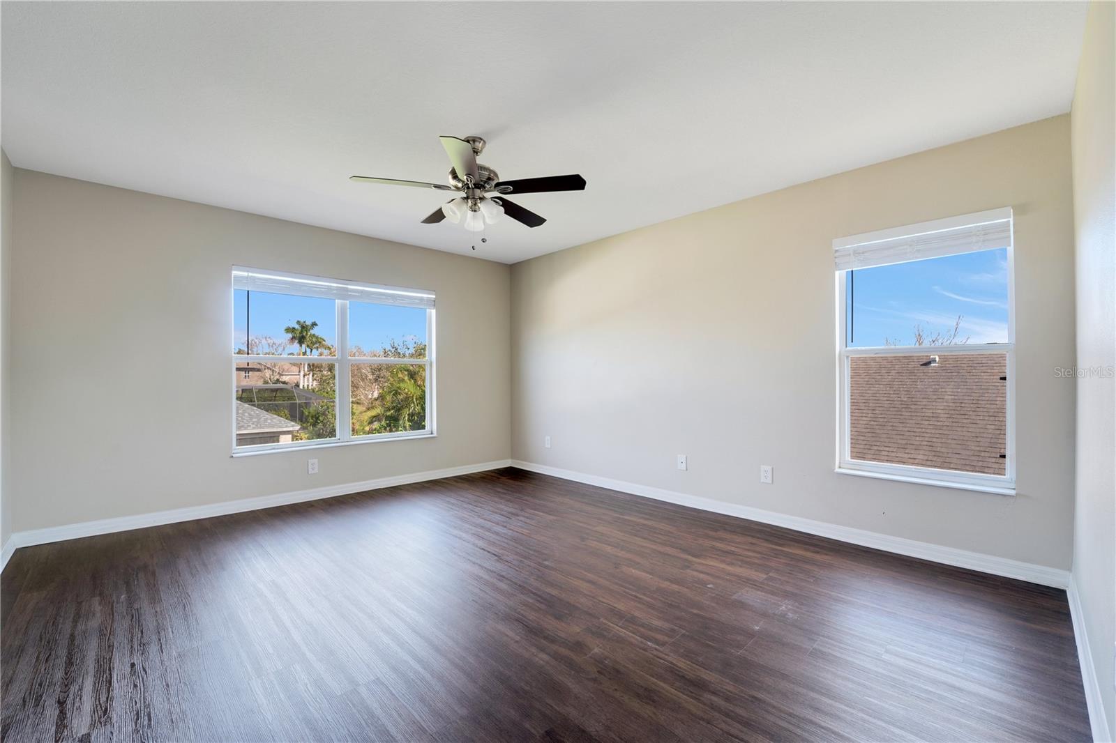 15107 SEAROBBIN DR, LAKEWOOD RANCH, FL, 34202
