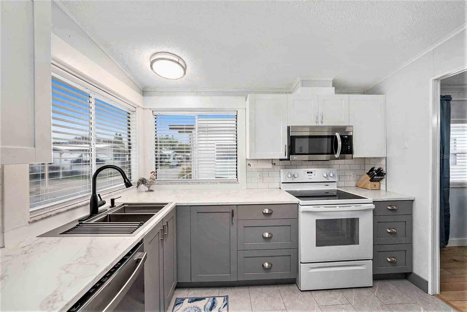 1001 STARKEY RD #588, LARGO, FL, 33771