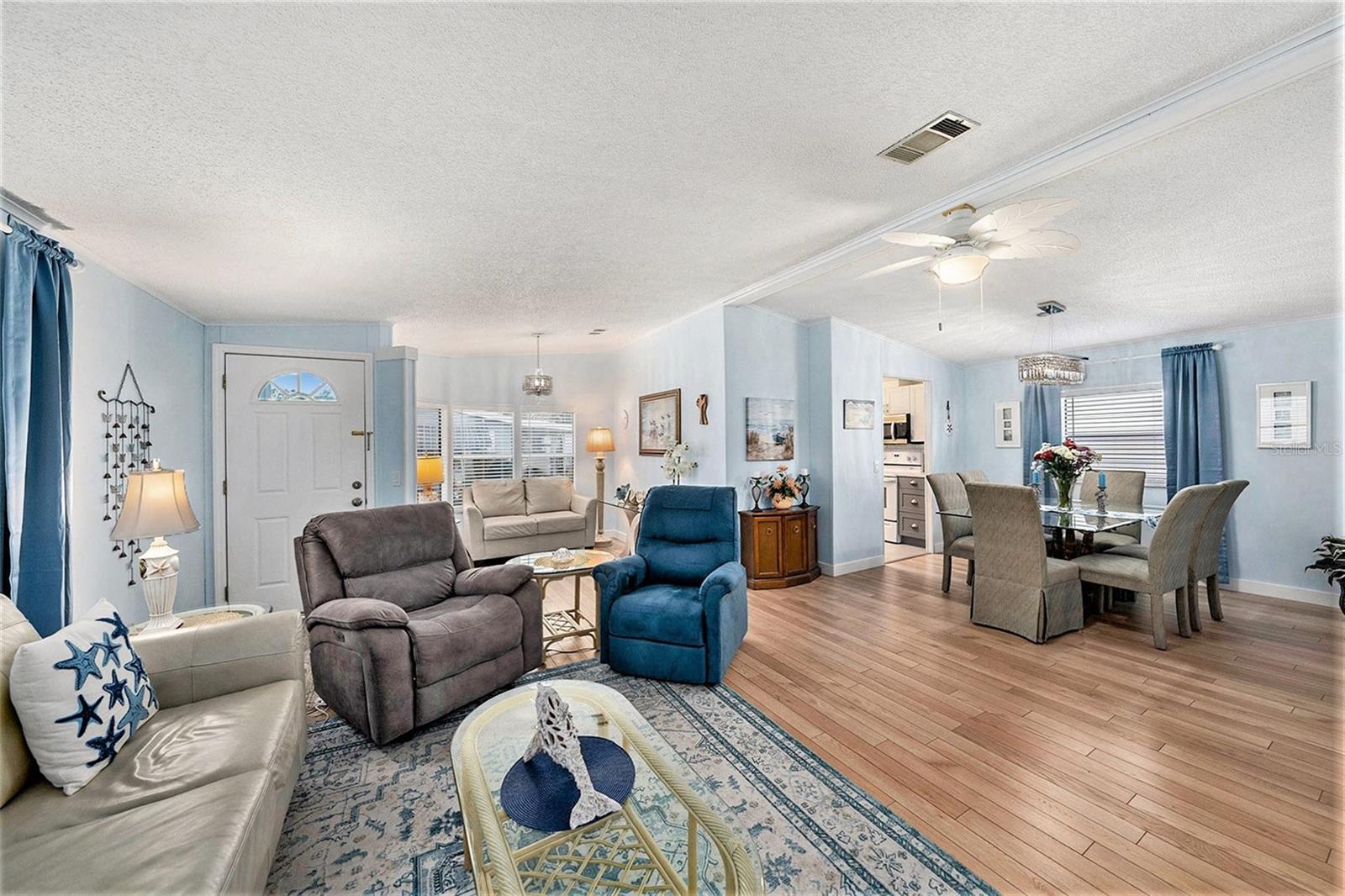 1001 STARKEY RD #588, LARGO, FL, 33771