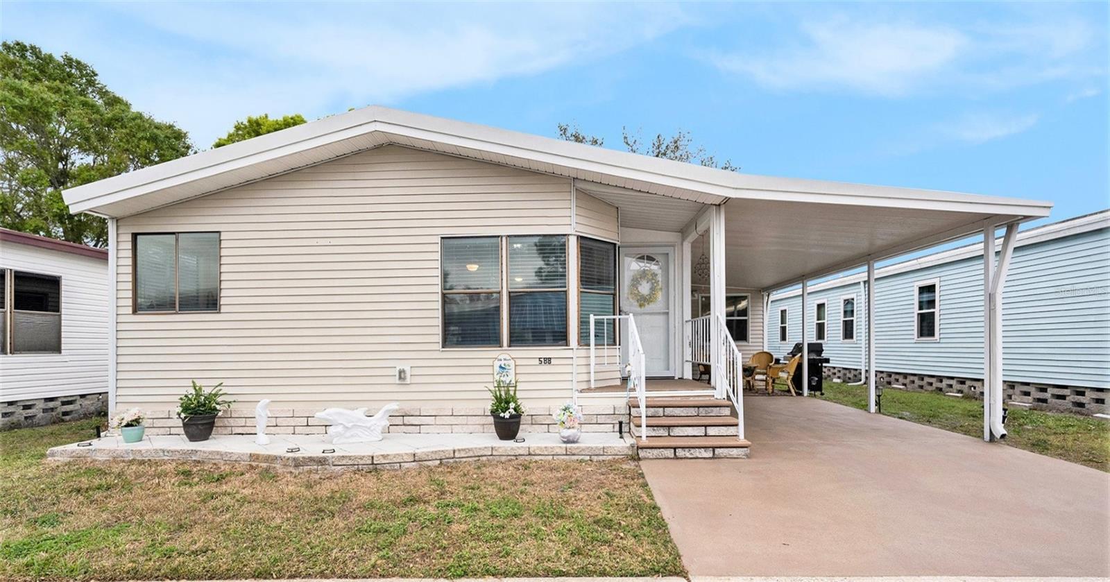 1001 STARKEY RD #588, LARGO, FL, 33771