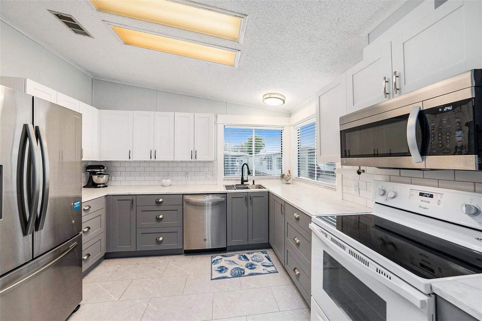 1001 STARKEY RD #588, LARGO, FL, 33771