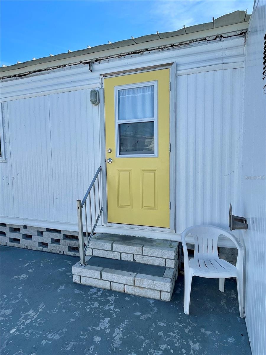 TB8353747 Property Photo