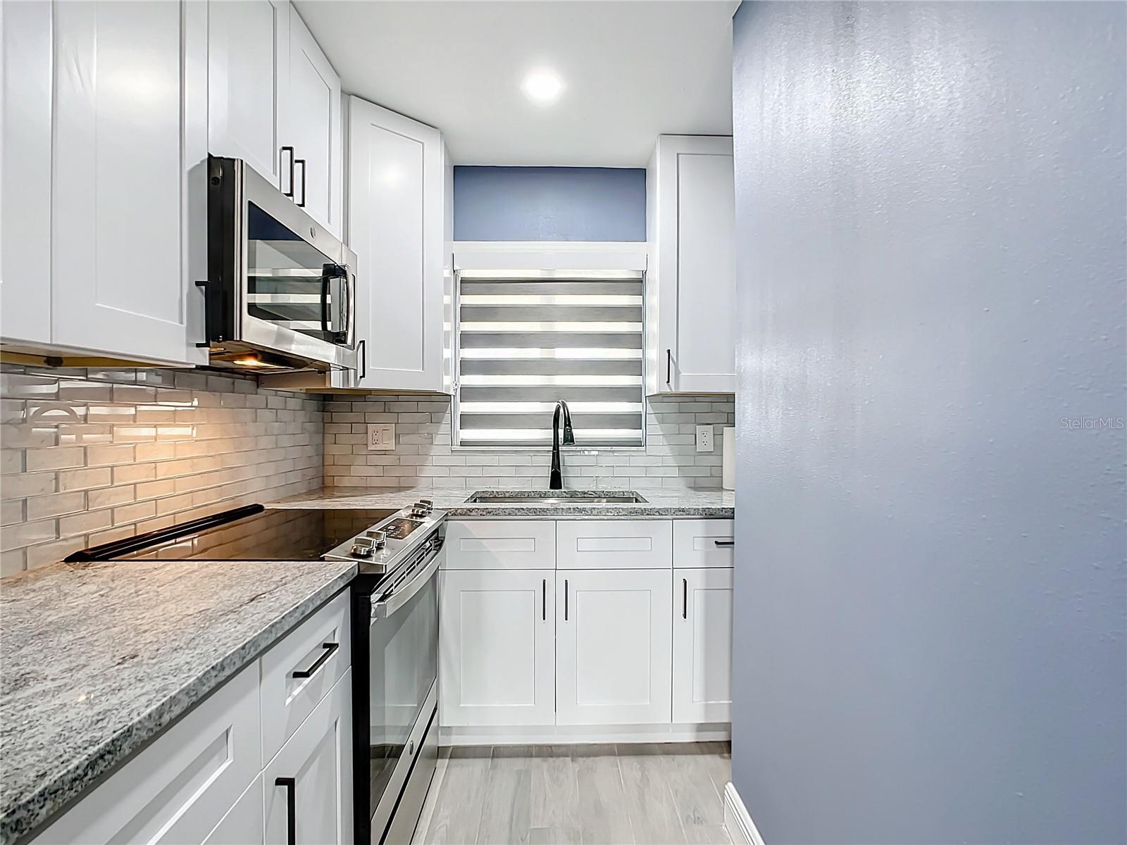 4570 OVERLOOK DR NE #282, ST PETERSBURG, FL, 33703