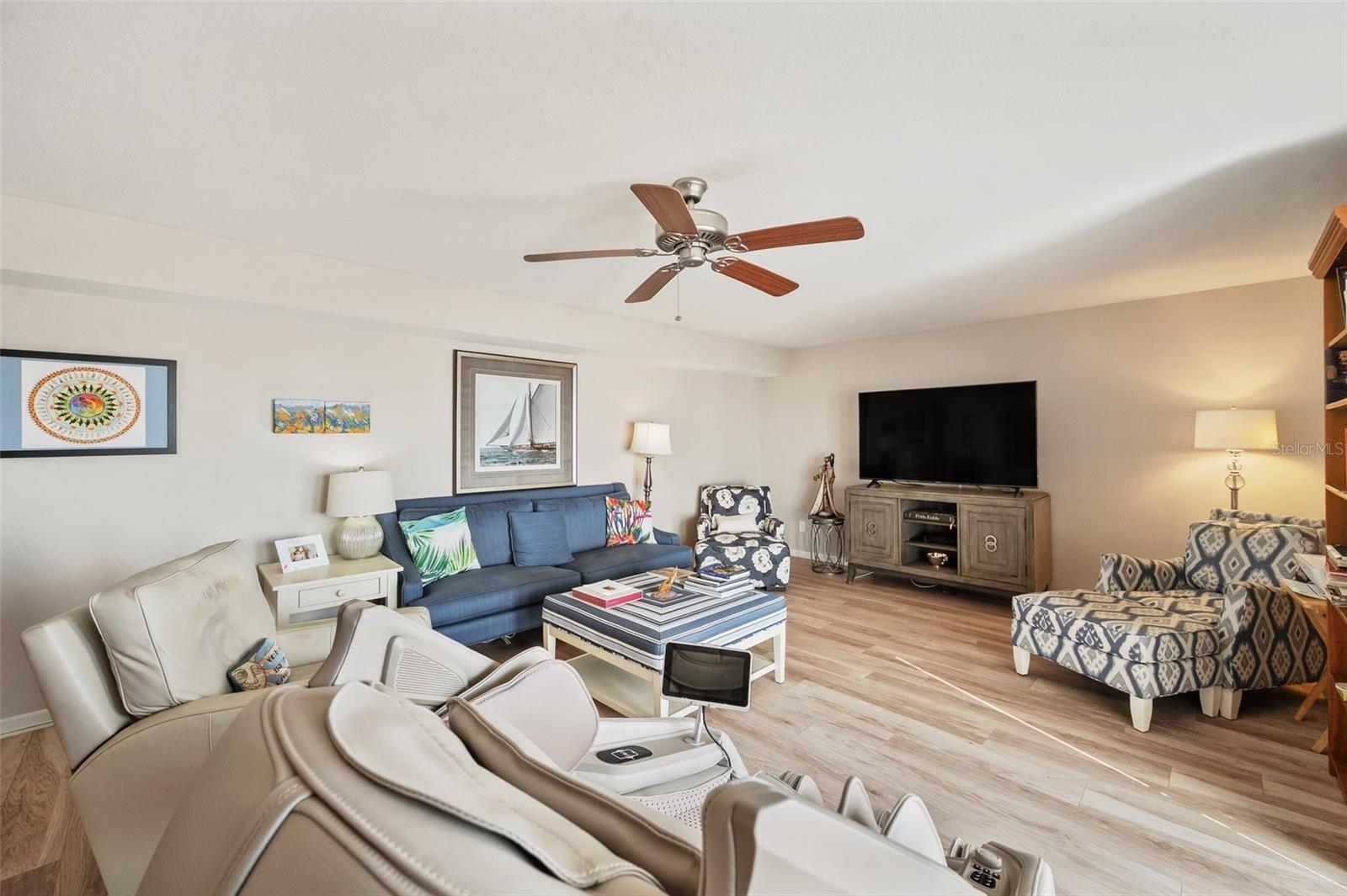 4842 COQUINA KEY DR SE #B, ST PETERSBURG, FL, 33705