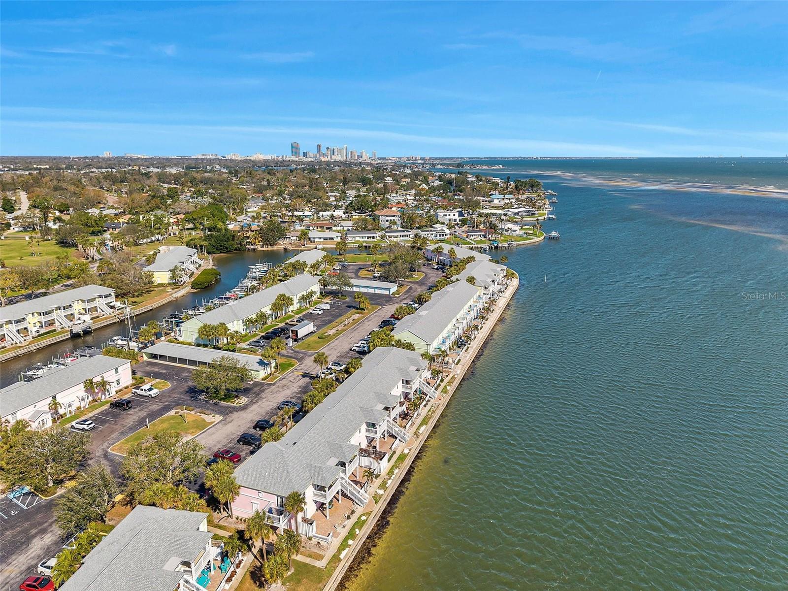4842 COQUINA KEY DR SE #B, ST PETERSBURG, FL, 33705