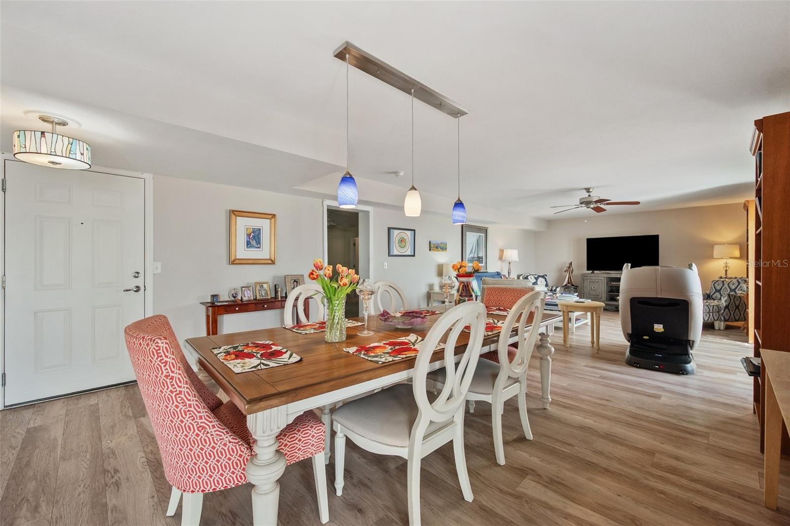 4842 COQUINA KEY DR SE #B, ST PETERSBURG, FL, 33705