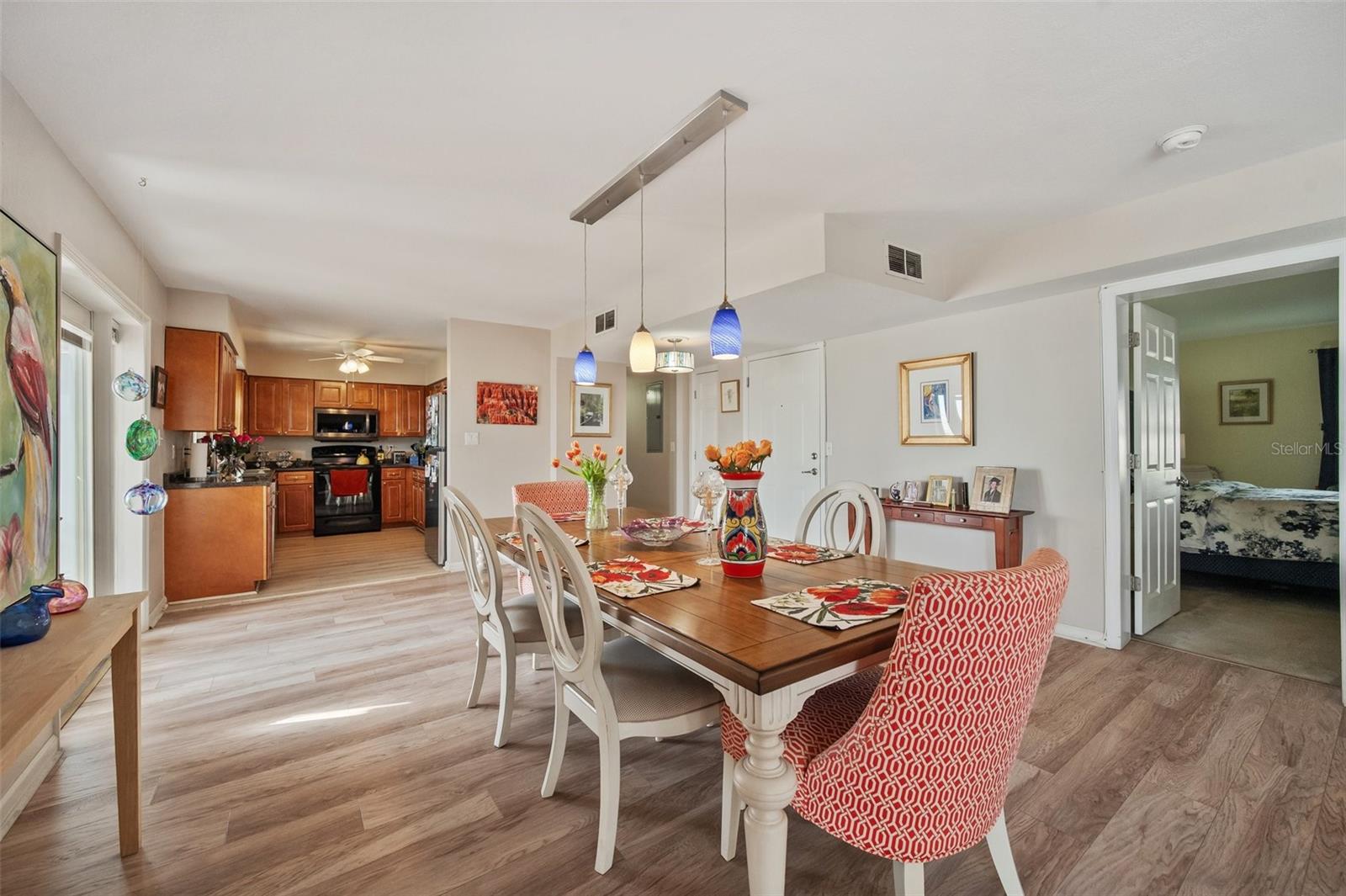 4842 COQUINA KEY DR SE #B, ST PETERSBURG, FL, 33705