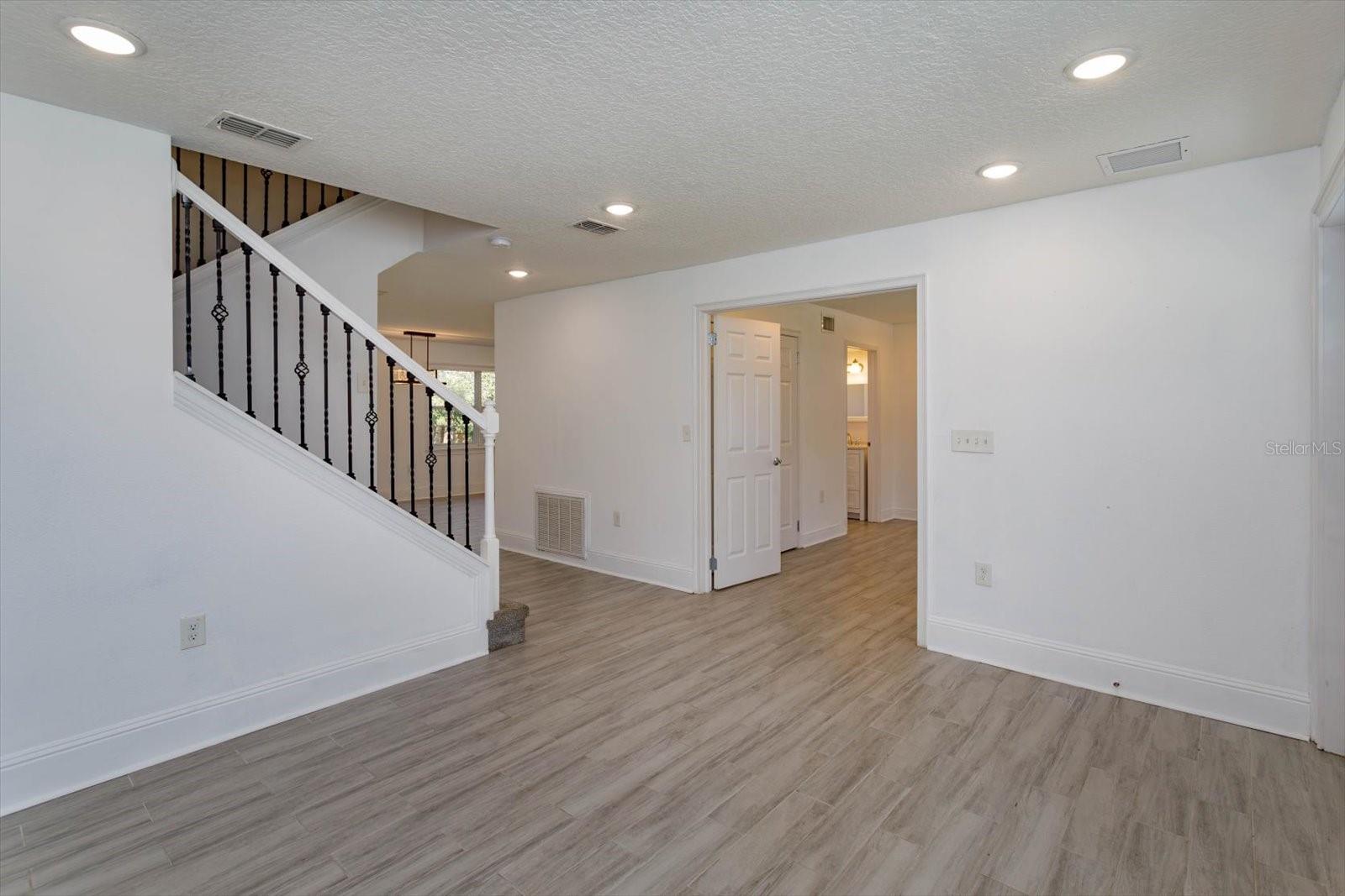 1518 FABIAN AVE, ORLANDO, FL, 32807