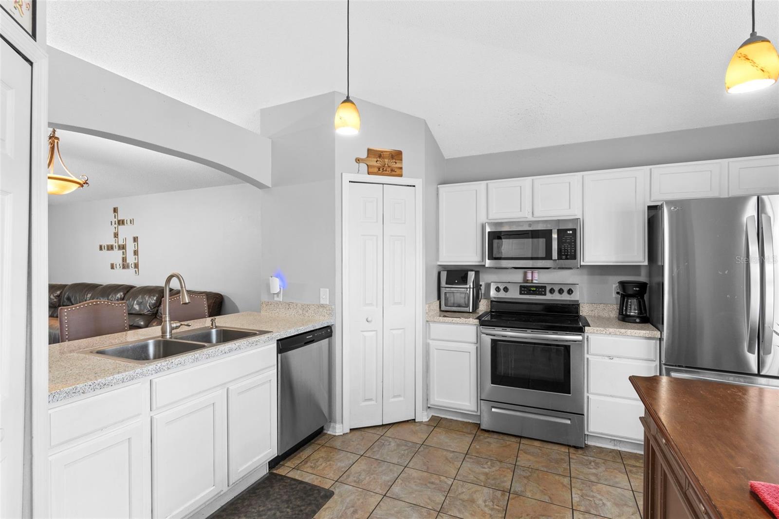 1526 COUNTRY CHASE ST, LAKELAND, FL, 33810