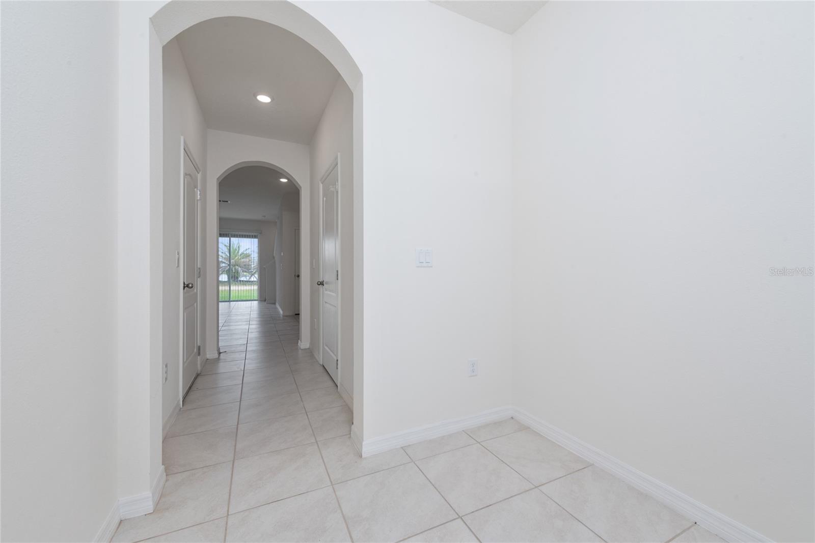 ATRIA/RIDGEWOOD LAKES, DAVENPORT, FL, 33837