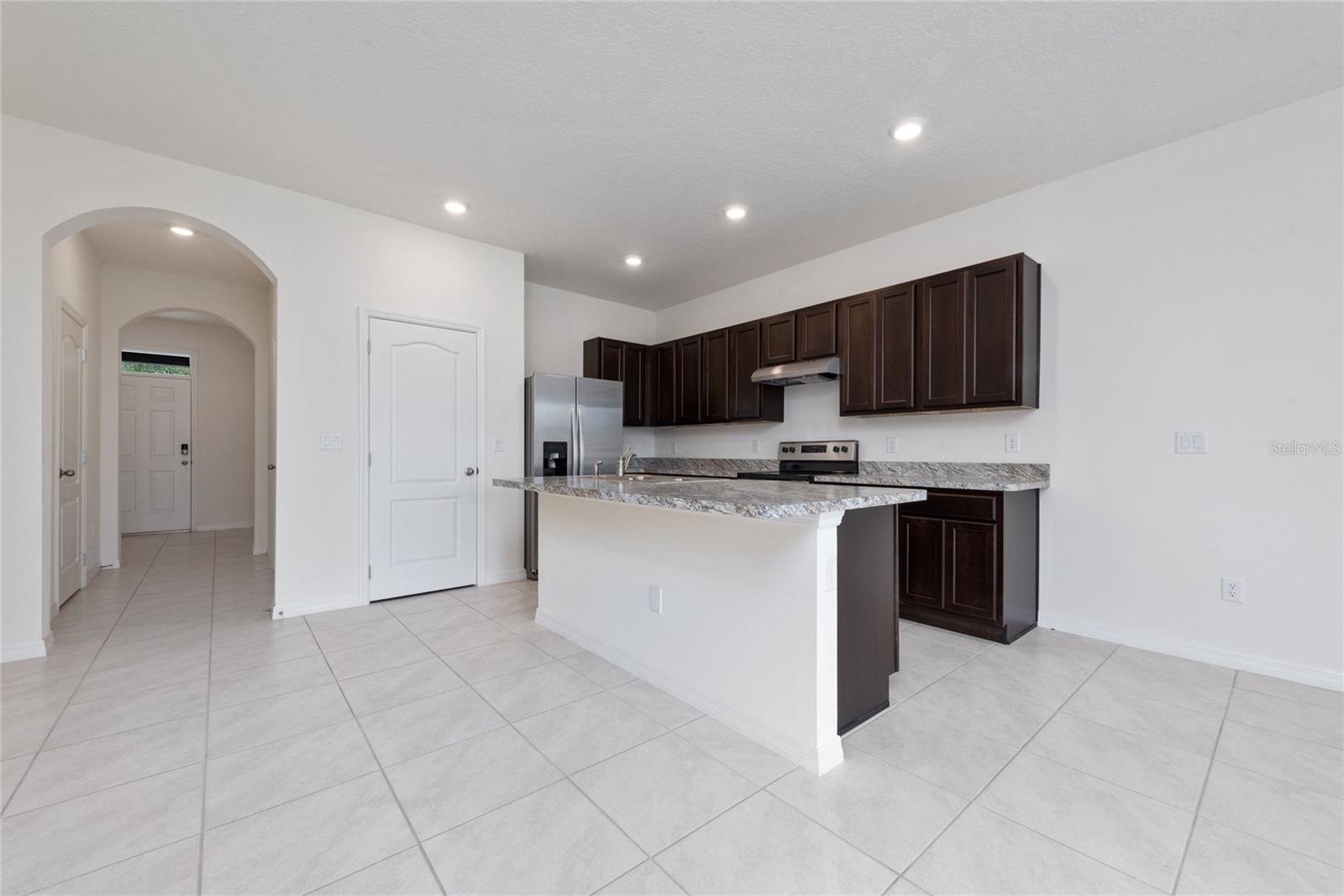 ATRIA/RIDGEWOOD LAKES, DAVENPORT, FL, 33837