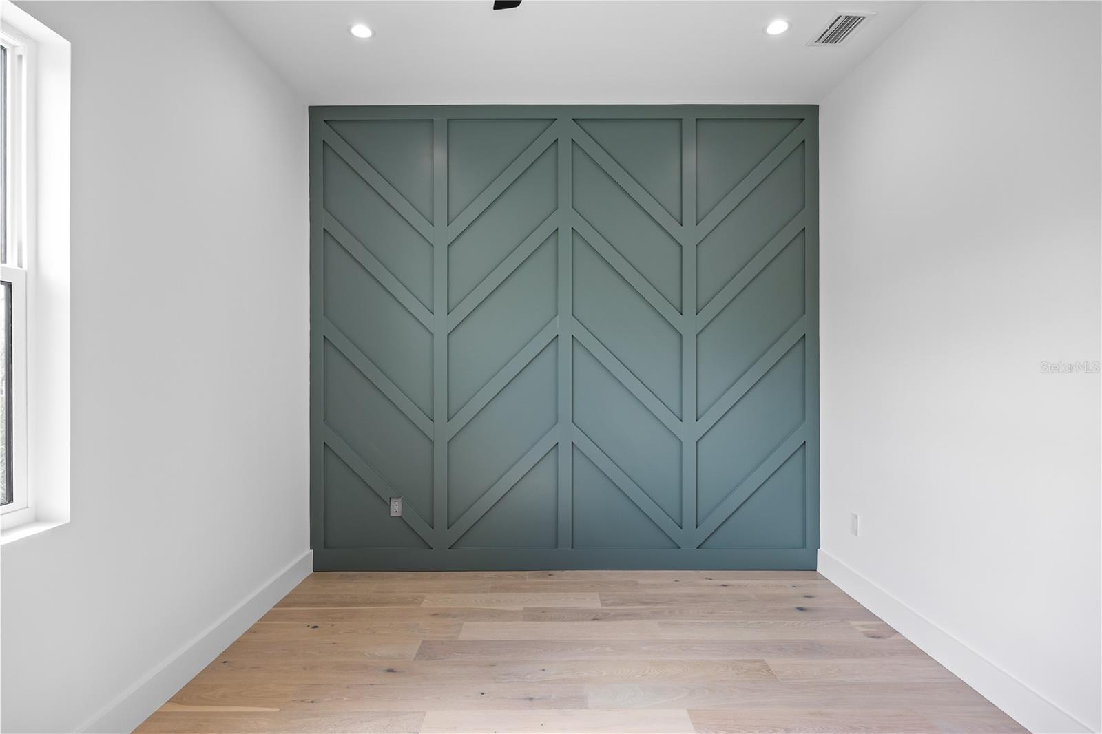 3601 W PLATT ST, TAMPA, FL, 33609