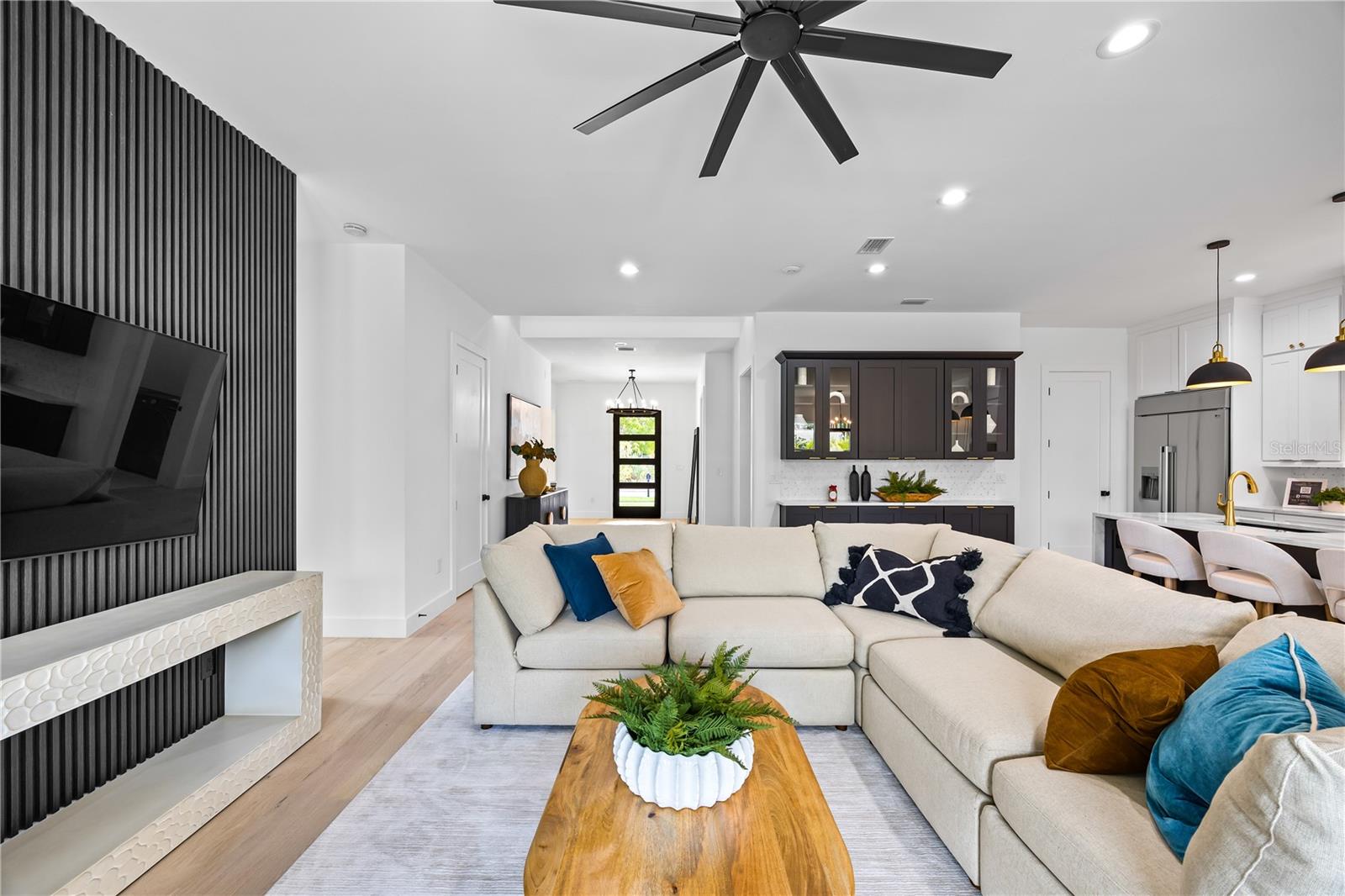 3601 W PLATT ST, TAMPA, FL, 33609