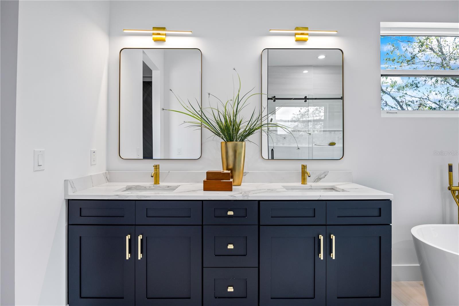 3601 W PLATT ST, TAMPA, FL, 33609