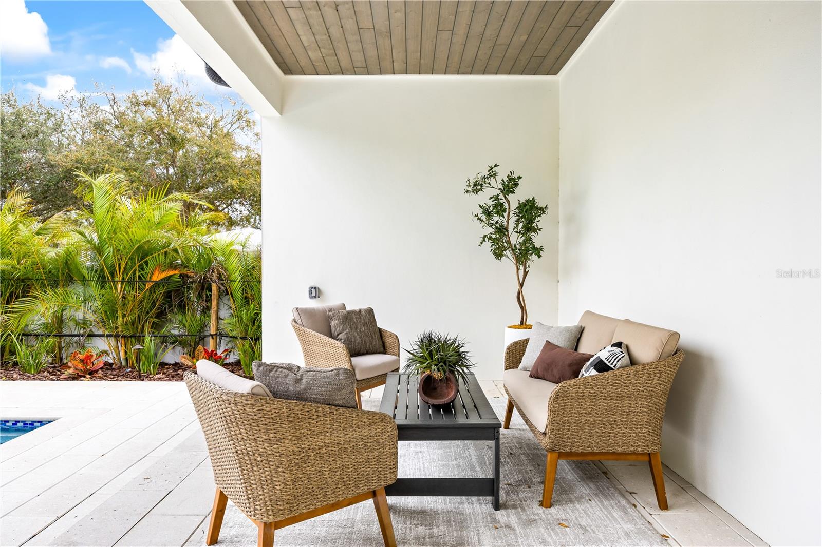 3601 W PLATT ST, TAMPA, FL, 33609