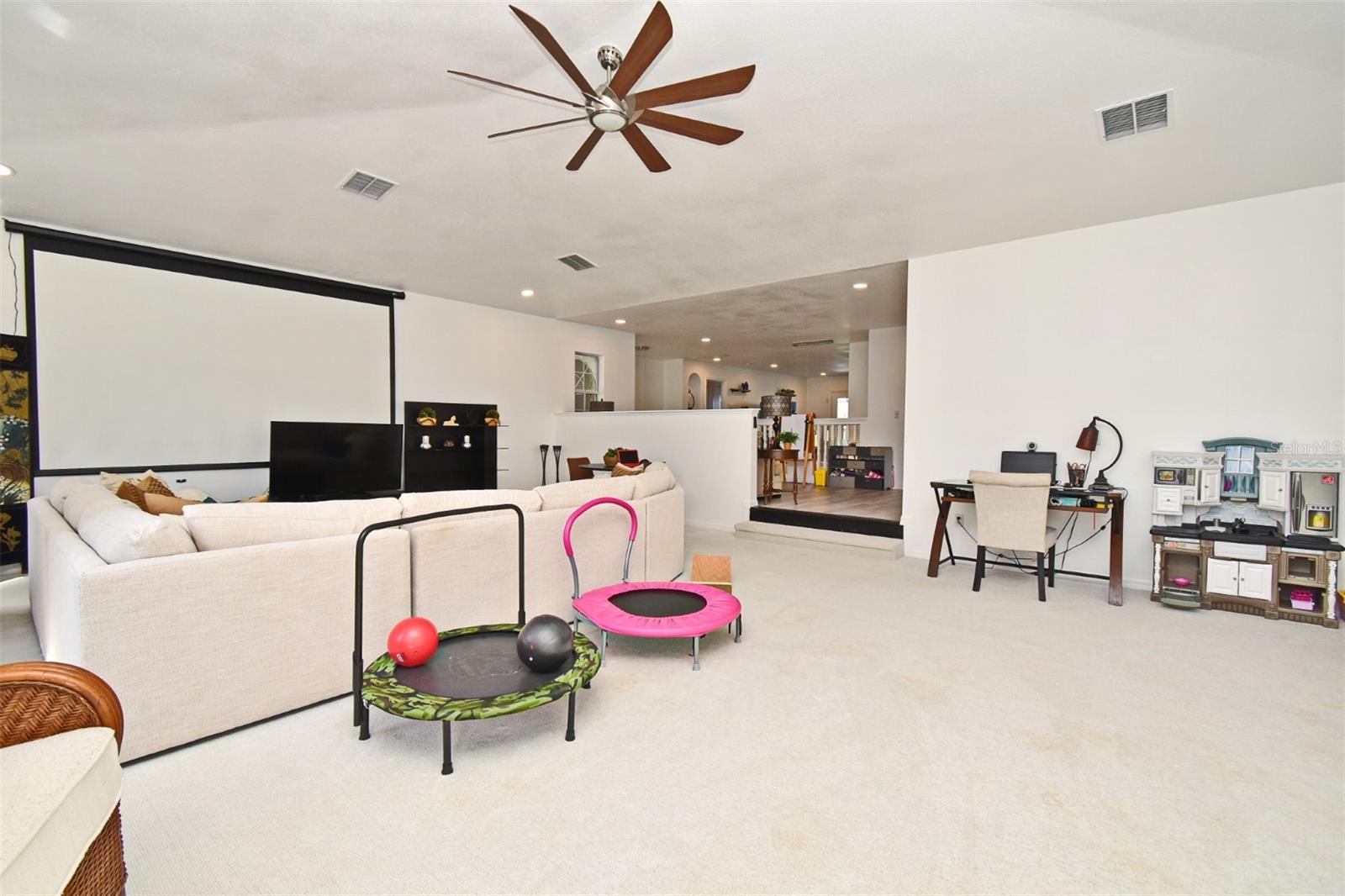 1215 CASTLEPORT RD, WINTER GARDEN, FL, 34787